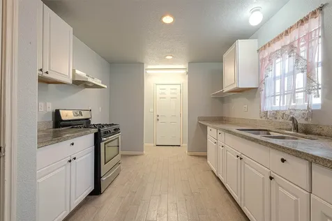 4813 Pederson Street Houston TX 77033
