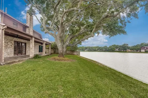 2439 Hodges Bend Circle Sugar Land TX 77479