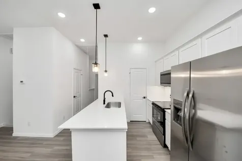 5103 Mallow Street B Houston TX 77033