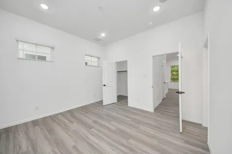 5103 Mallow Street B Houston TX 77033