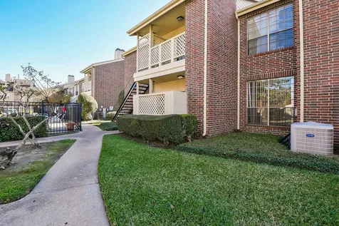 2121 El Paseo Street 1805 Houston TX 77054