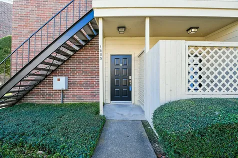 2121 El Paseo Street 1805 Houston TX 77054