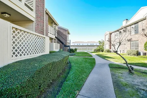 2121 El Paseo Street 1805 Houston TX 77054