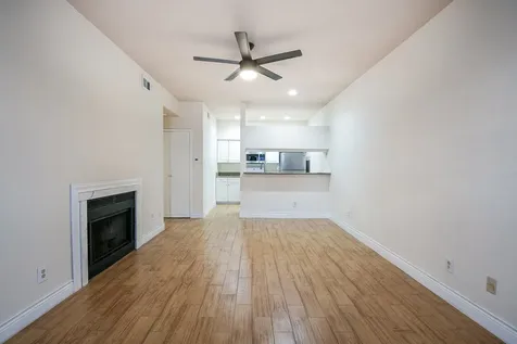 2121 El Paseo Street 1805 Houston TX 77054