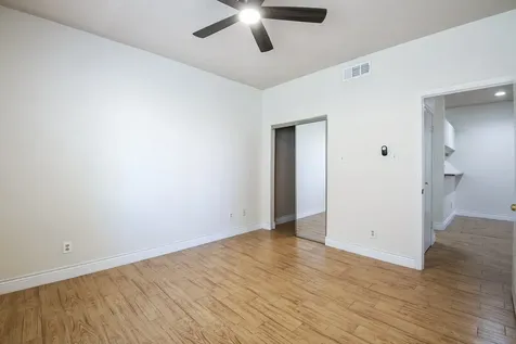 2121 El Paseo Street 1805 Houston TX 77054