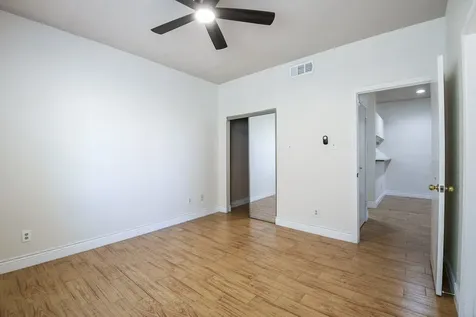 2121 El Paseo Street 1805 Houston TX 77054