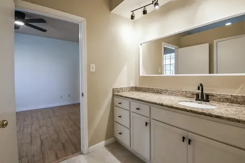 2121 El Paseo Street 1805 Houston TX 77054
