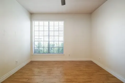 2121 El Paseo Street 1805 Houston TX 77054