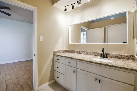 2121 El Paseo Street 1805 Houston TX 77054
