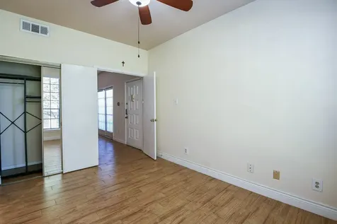 2121 El Paseo Street 1805 Houston TX 77054