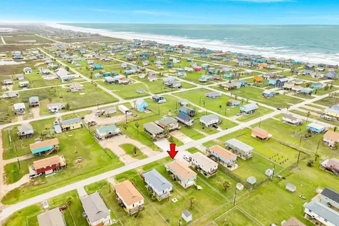 433 Seabean Street Surfside Beach TX 77541