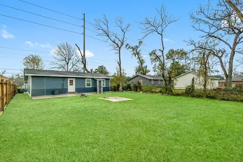 4622 Firnat Street Houston TX 77016