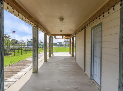 1963 County Road 291 Bay City TX 77414