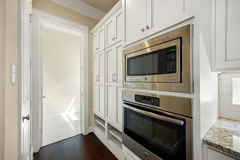 14 Kendrick Pines Boulevard The Woodlands TX 77389
