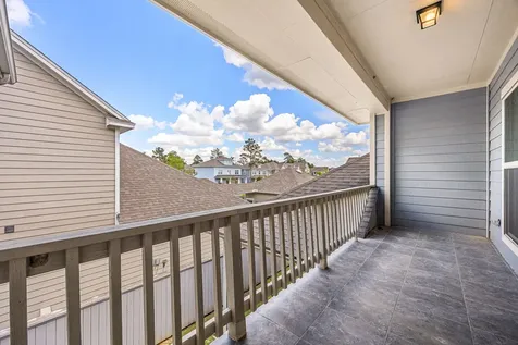 14 Kendrick Pines Boulevard The Woodlands TX 77389