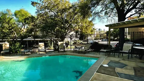 1860 White Oak Drive 207 Houston TX 77009