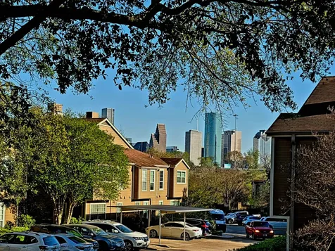 1860 White Oak Drive 207 Houston TX 77009