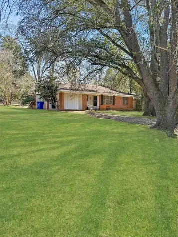 312 S 5th Street Crockett TX 75835