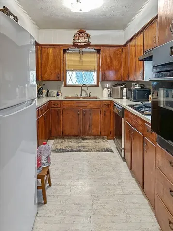 312 S 5th Street Crockett TX 75835