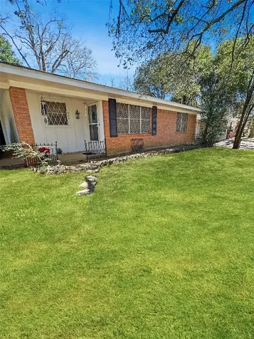 312 S 5th Street Crockett TX 75835