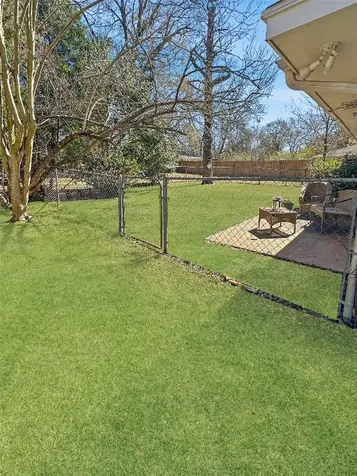 312 S 5th Street Crockett TX 75835