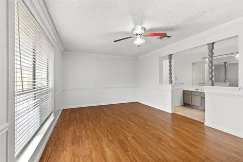 6327 Lynkat Lane Houston TX 77083