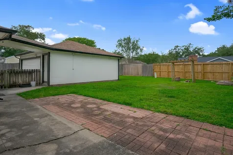 1119 Trowbridge Drive Houston TX 77062