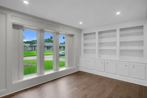 1119 Trowbridge Drive Houston TX 77062
