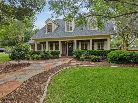 408 Allan Street Friendswood TX 77546