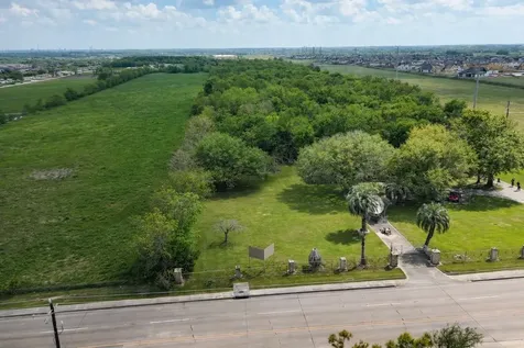 1218 E Pasadena Boulevard Deer Park TX 77536