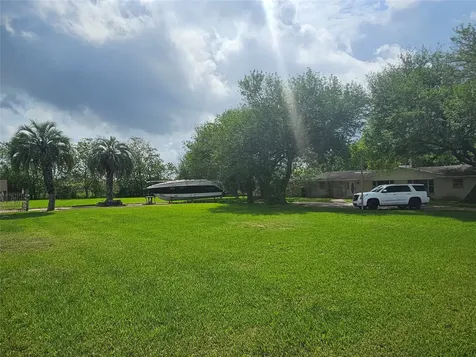 1218 E Pasadena Boulevard Deer Park TX 77536