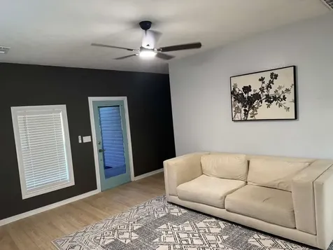 125 N Shirley Street Alvin TX 77511