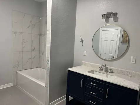 125 N Shirley Street Alvin TX 77511