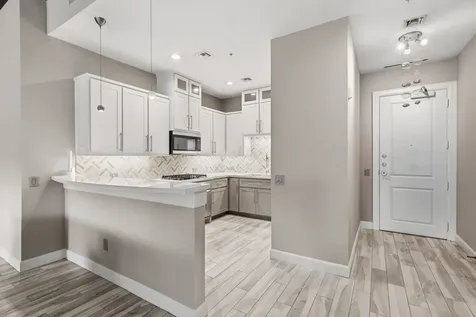 3 Waterway Court 1b The Woodlands TX 77380