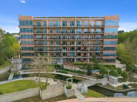 3 Waterway Court 1b The Woodlands TX 77380