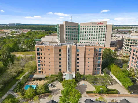 3 Waterway Court 1b The Woodlands TX 77380