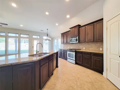 106 Colina Vista Way Montgomery TX 77316