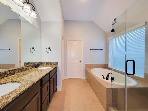 106 Colina Vista Way Montgomery TX 77316
