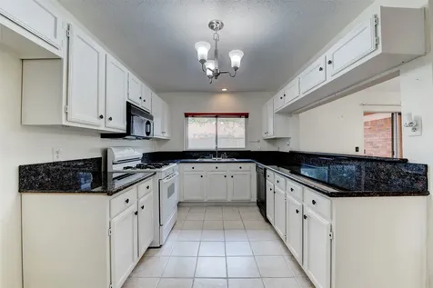 18015 Brooknoll Drive Houston TX 77084