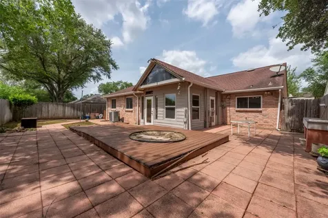 18015 Brooknoll Drive Houston TX 77084