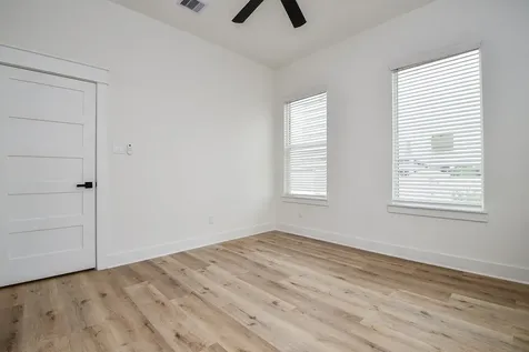 5609 Val Verde Street A Houston TX 77057