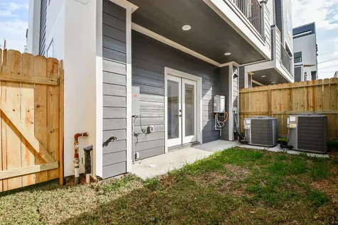 5609 Val Verde Street A Houston TX 77057
