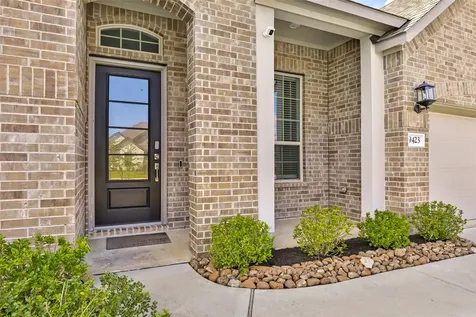 9423 Pelican Cliff Court Houston TX 77365