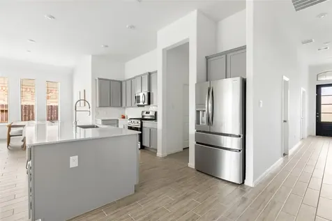 9423 Pelican Cliff Court Houston TX 77365