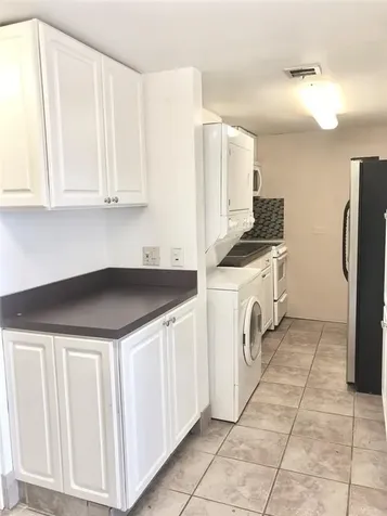 2016 Main Street 2111 Houston TX 77002