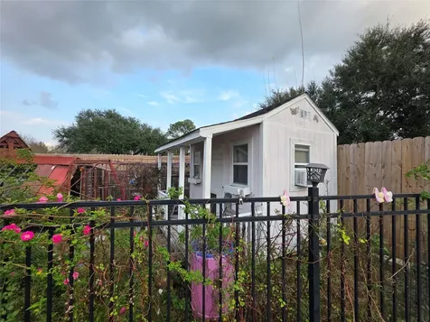 2414 Goldenrod Street Highlands TX 77562
