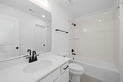 14826 Mission Avenue Mont Belvieu TX 77523