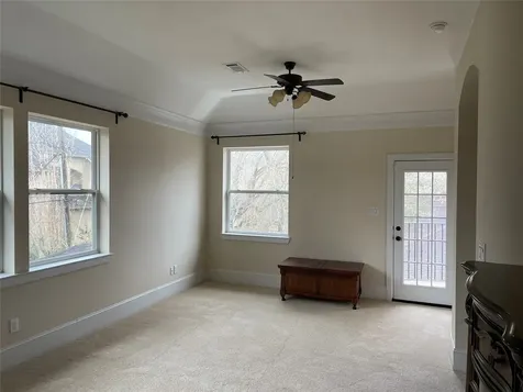 5105 Maple Street Bellaire TX 77401