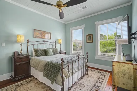 3024 Avenue O 1/2 Galveston TX 77550