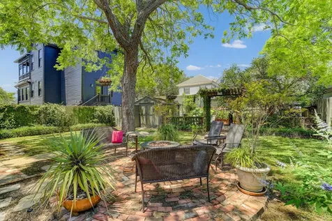 3024 Avenue O 1/2 Galveston TX 77550